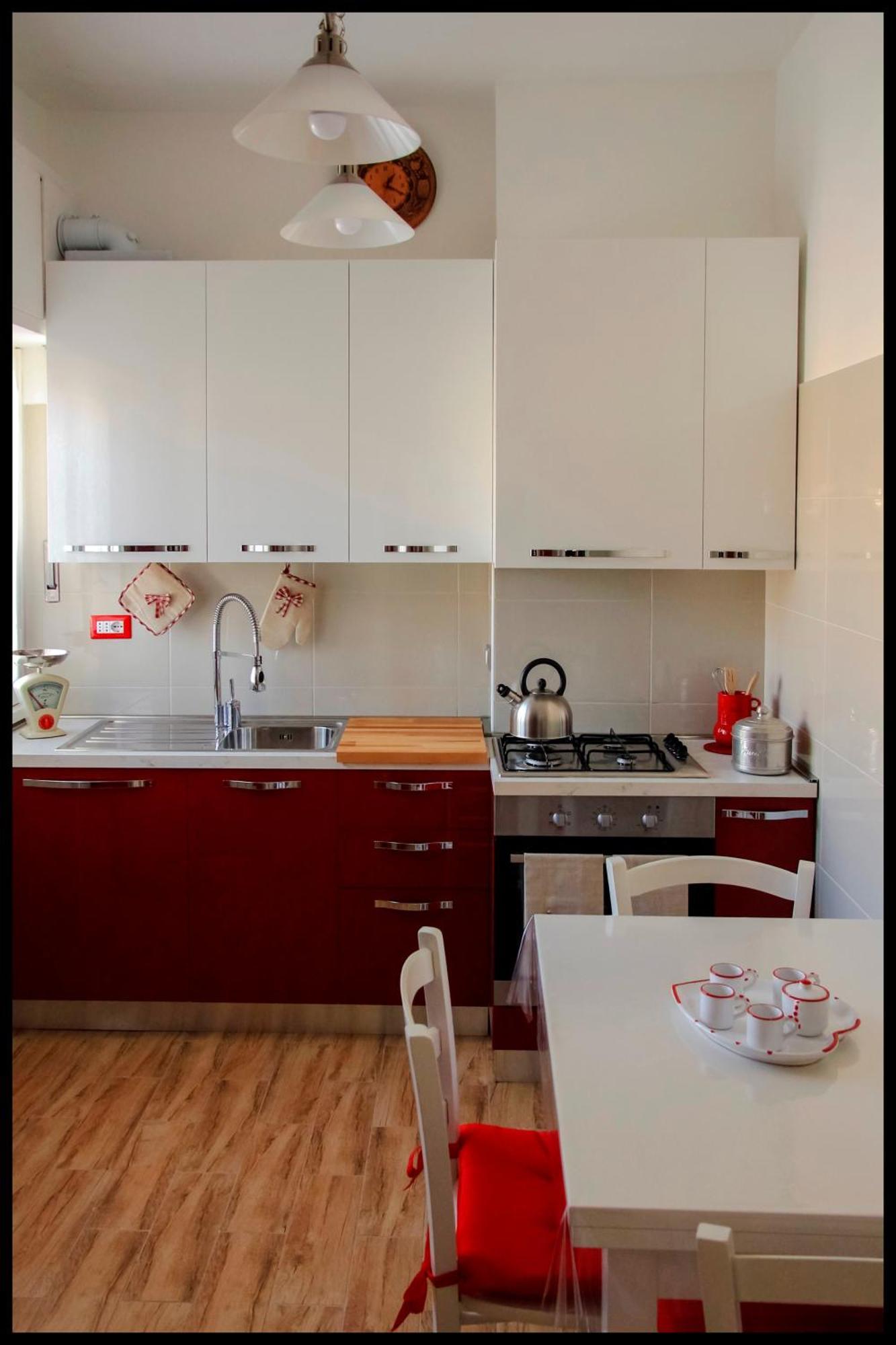 Domus Vacanze - Qui Staremo Bene Appartement